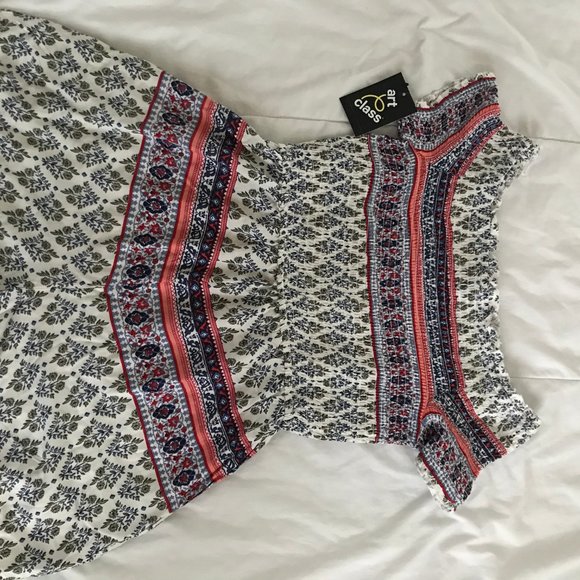 off the shoulder romper - Picture 2 of 4